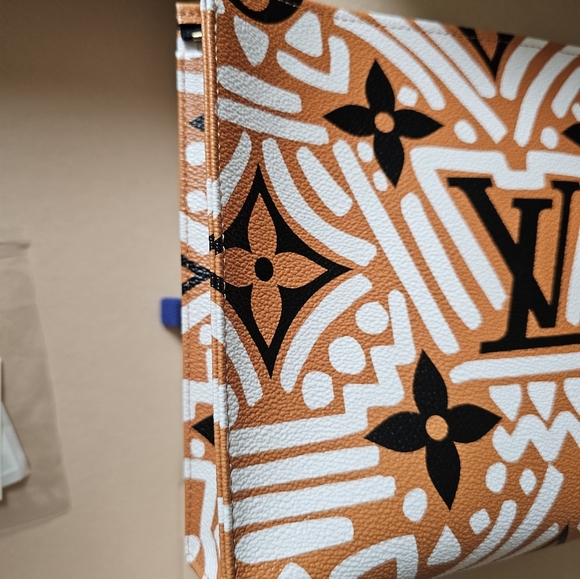 LOUIS VUITTON Crafty Toiletry 26 XL Cosmetic Bag Giant Flower Monogram Pochette - Picture 13 of 16